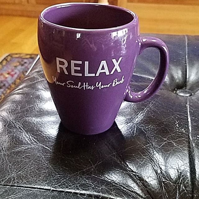 So nice to see your creations enjoyed. Makes my heart sing. .
.
My friend Melissa sent over a picture earlier today saying she’s starting off her day drinking tea in the mug I created. .
.
Thanks Mel 💕💕💕 .
.
Want one? .
.
Available in Hingham at Healing With Spirit or visit our booth at the Healthy Living Expo and Conference in Plymouth April 8th